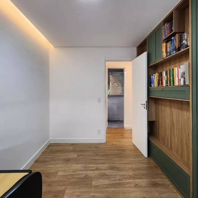 Apartamento à venda com 2 quartos, 64m² - Foto 17