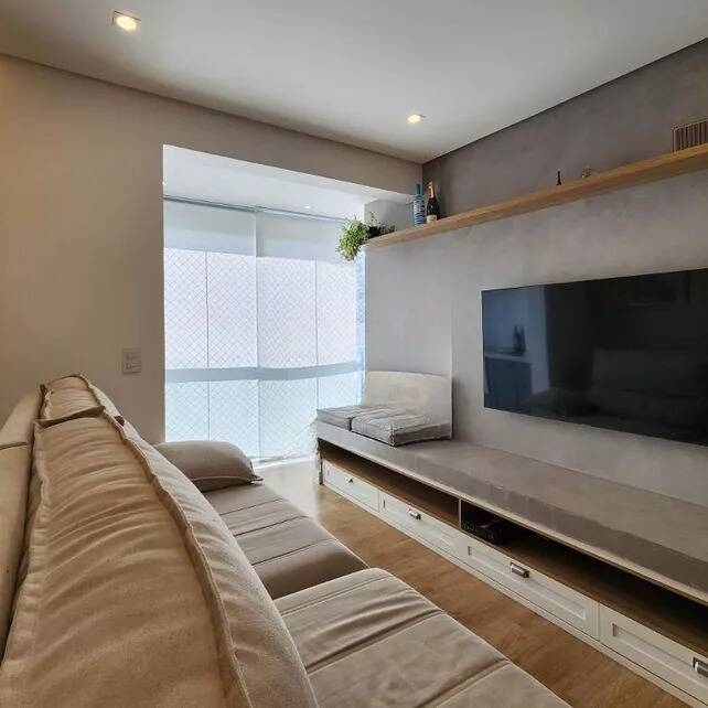 Apartamento à venda com 2 quartos, 64m² - Foto 2