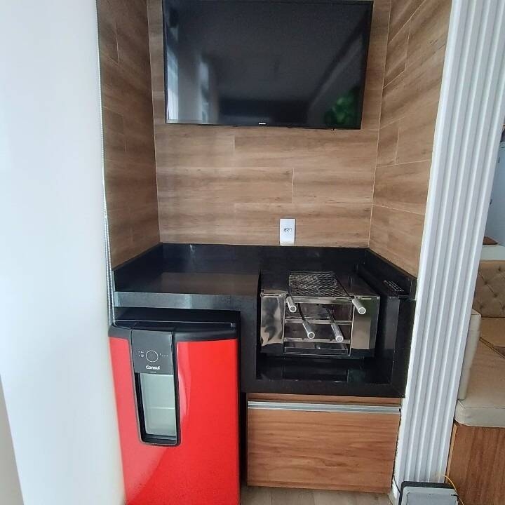 Apartamento à venda com 2 quartos, 65m² - Foto 2