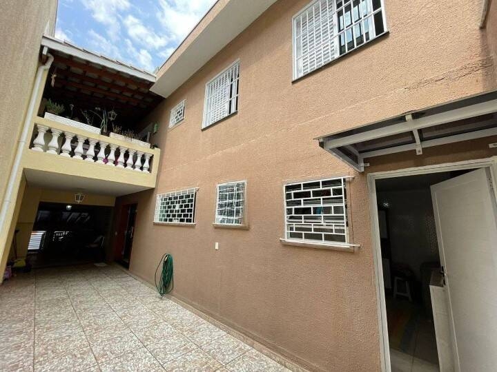 Sobrado à venda com 3 quartos, 198m² - Foto 27