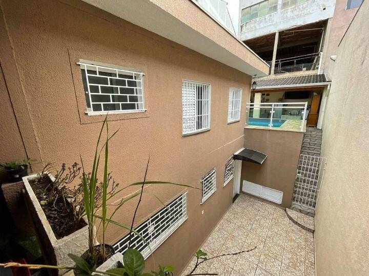 Sobrado à venda com 3 quartos, 198m² - Foto 28