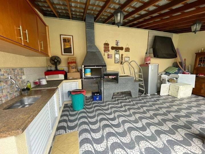 Sobrado à venda com 3 quartos, 198m² - Foto 5