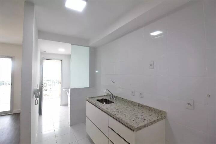 Apartamento à venda com 3 quartos, 87m² - Foto 9