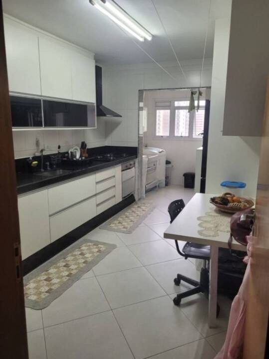 Apartamento à venda com 3 quartos, 121m² - Foto 6