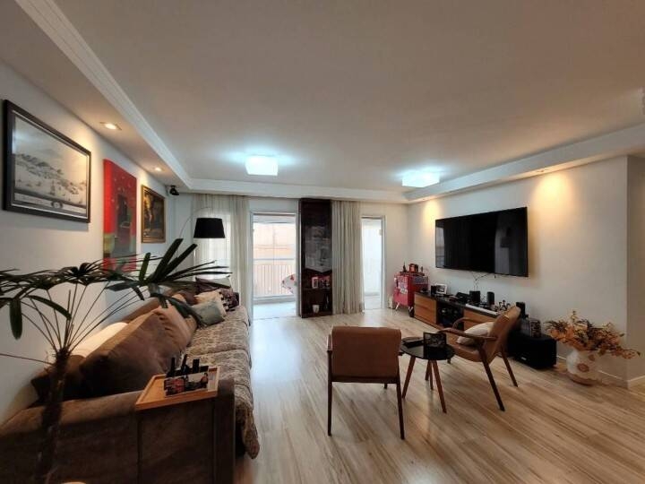 Apartamento à venda com 3 quartos, 114m² - Foto 3