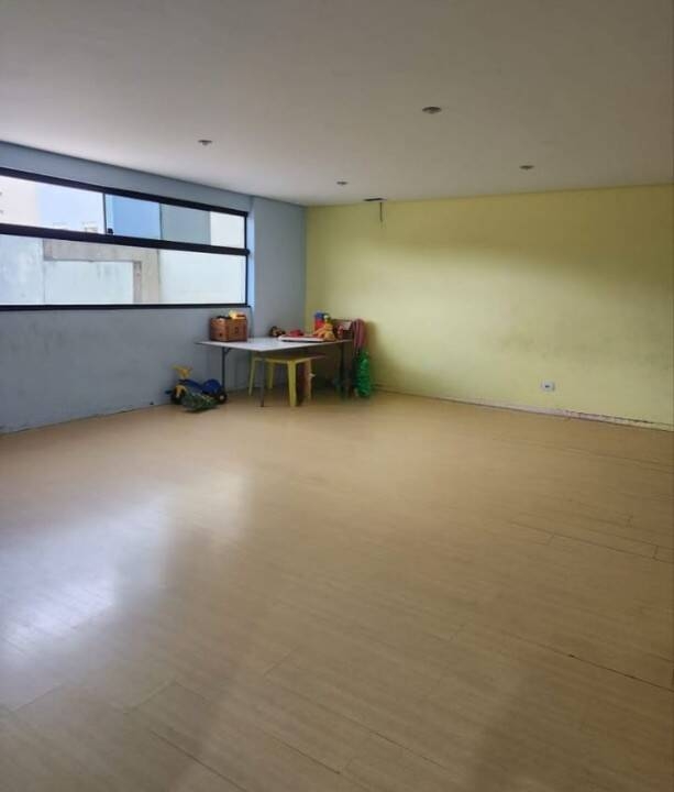 Apartamento à venda com 3 quartos, 77m² - Foto 18