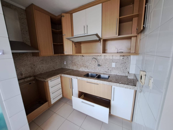 Apartamento à venda com 3 quartos, 131m² - Foto 5