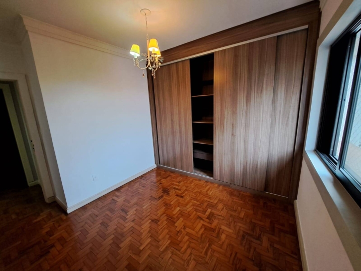 Apartamento à venda com 3 quartos, 131m² - Foto 14