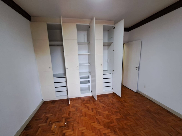 Apartamento à venda com 3 quartos, 131m² - Foto 12