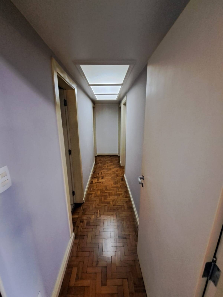 Apartamento à venda com 3 quartos, 131m² - Foto 9