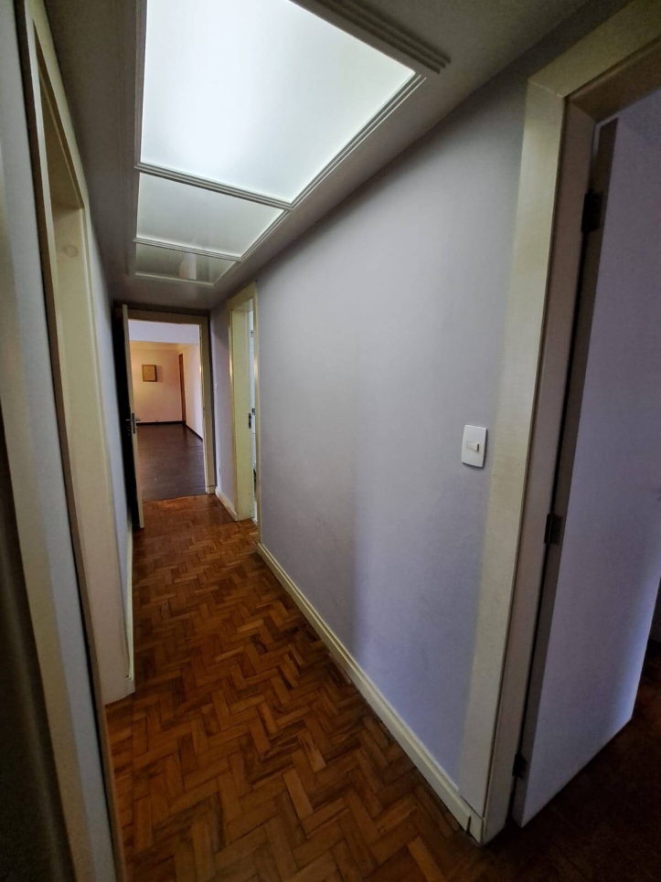 Apartamento à venda com 3 quartos, 131m² - Foto 10