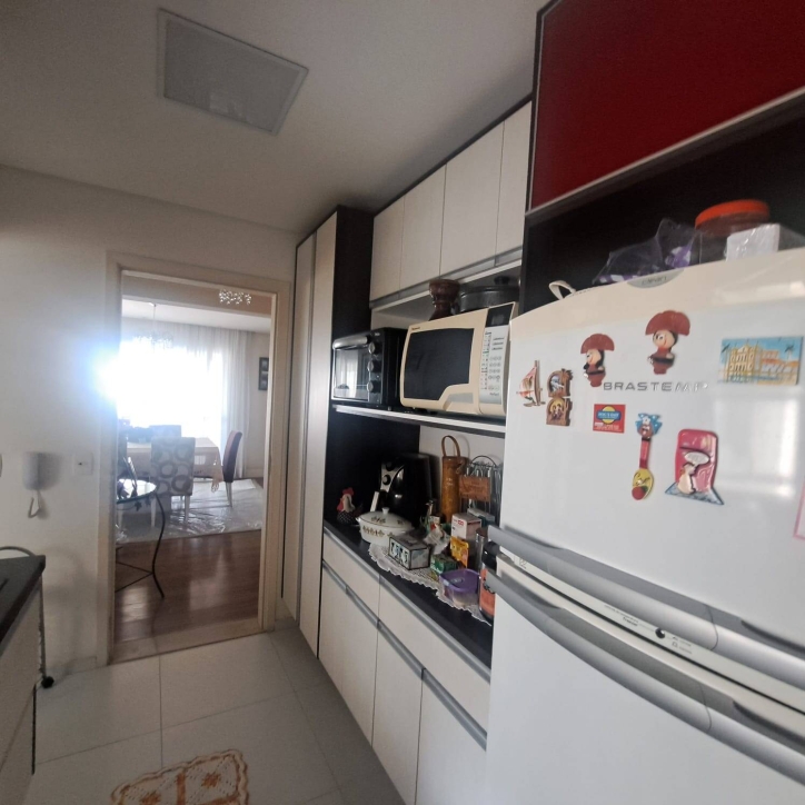 Apartamento à venda com 3 quartos, 123m² - Foto 14