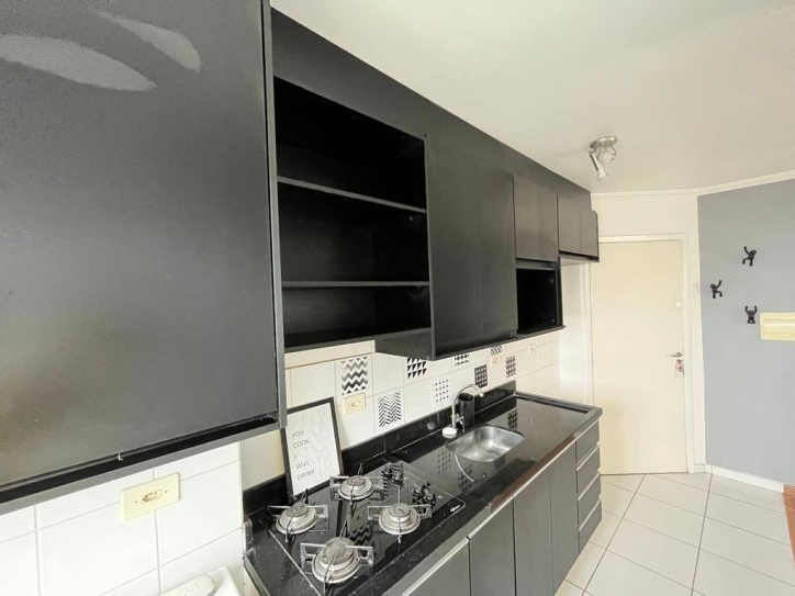 Apartamento à venda com 1 quarto, 38m² - Foto 12