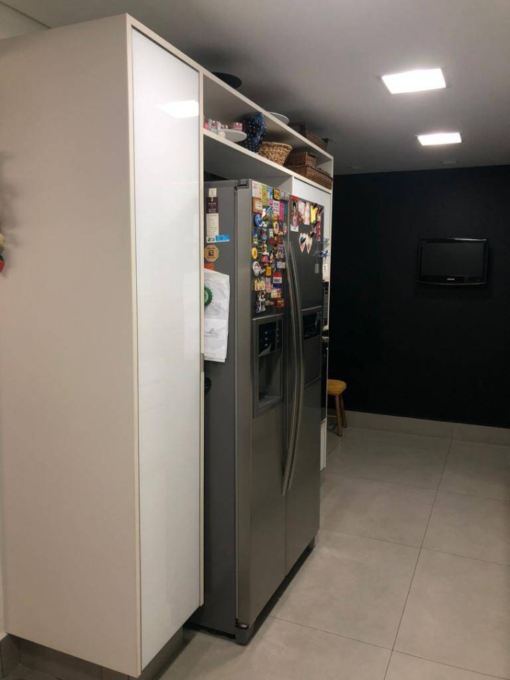 Apartamento à venda com 3 quartos, 177m² - Foto 19