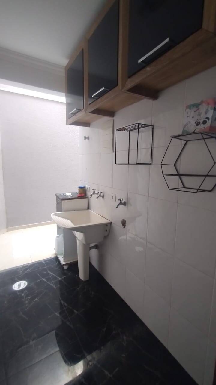 Casa para alugar com 3 quartos, 130m² - Foto 9