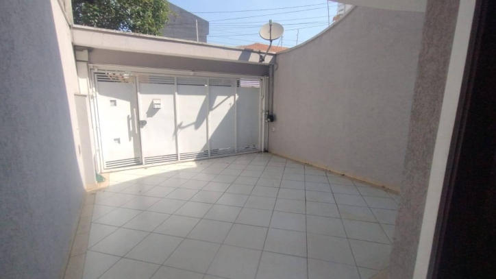 Casa para alugar com 3 quartos, 130m² - Foto 20