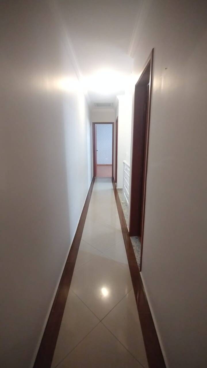 Casa para alugar com 3 quartos, 130m² - Foto 10