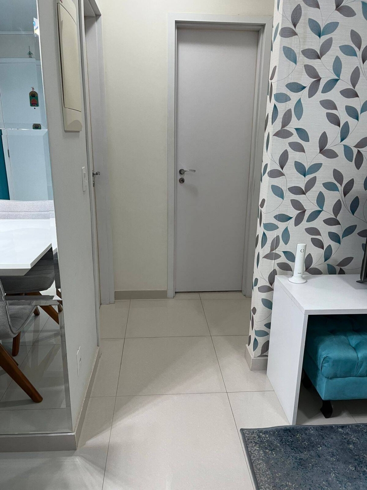 Apartamento à venda com 2 quartos, 62m² - Foto 8