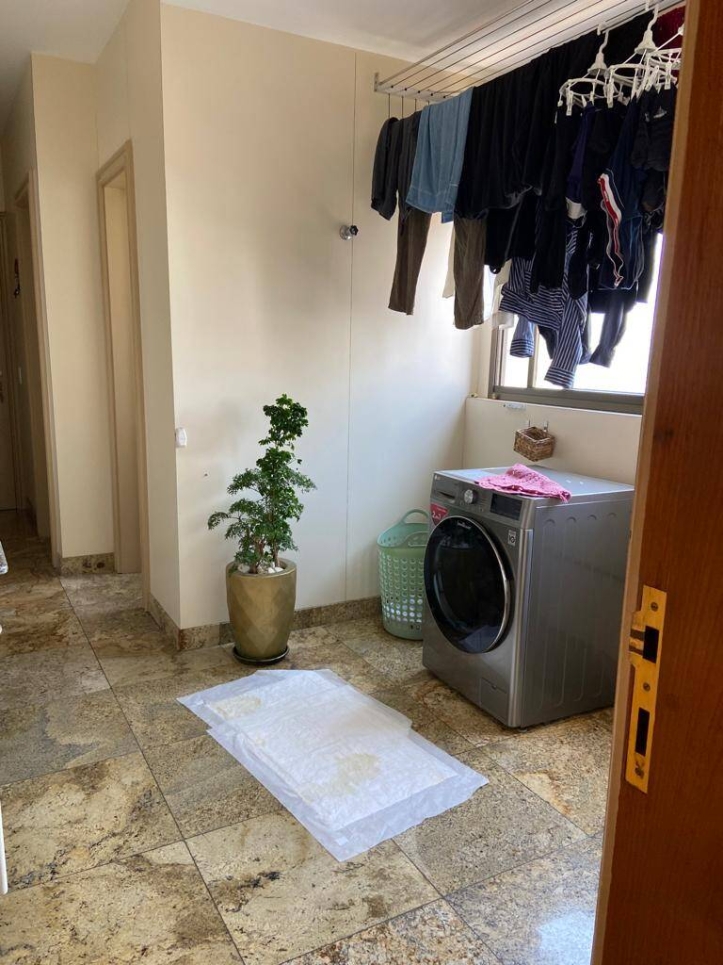 Apartamento à venda com 3 quartos, 198m² - Foto 20