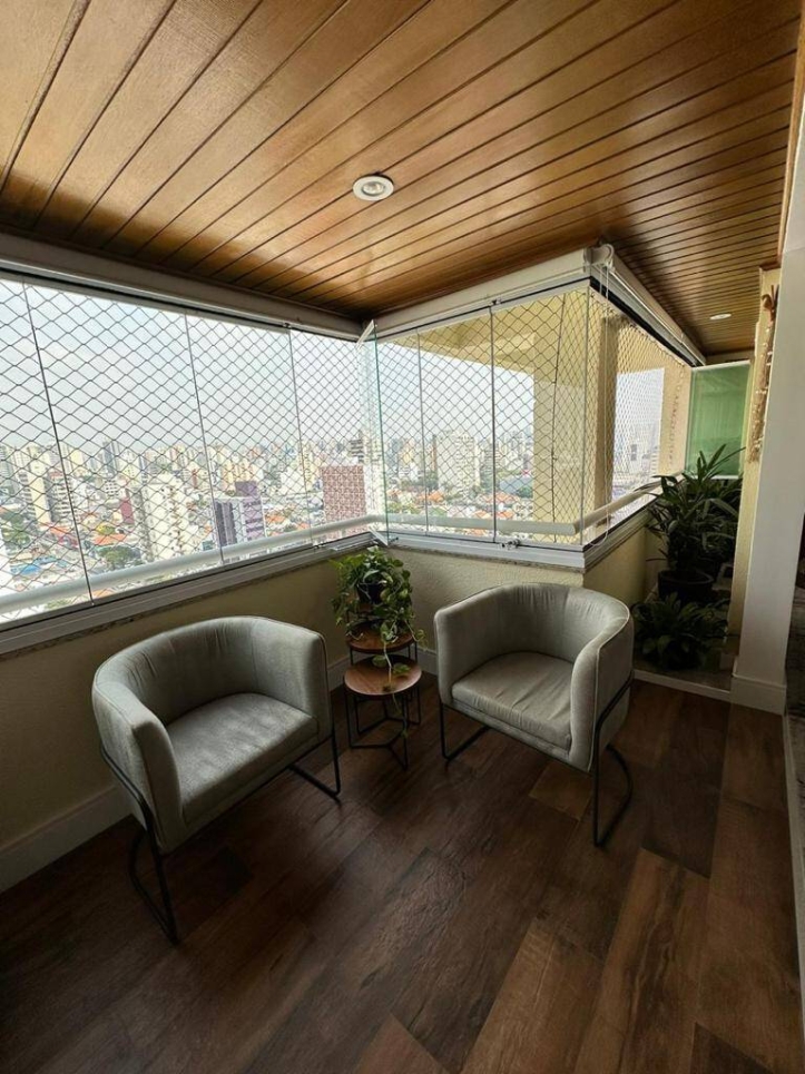 Apartamento à venda com 3 quartos, 128m² - Foto 3