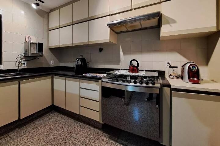 Apartamento à venda com 3 quartos, 169m² - Foto 18