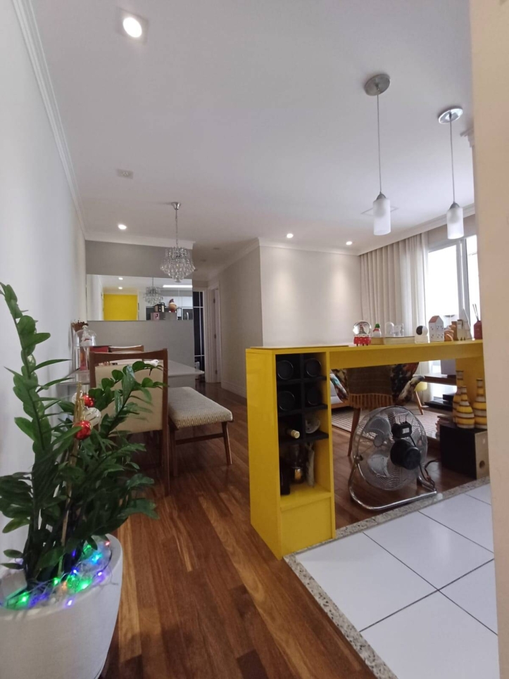 Apartamento à venda com 2 quartos, 63m² - Foto 4