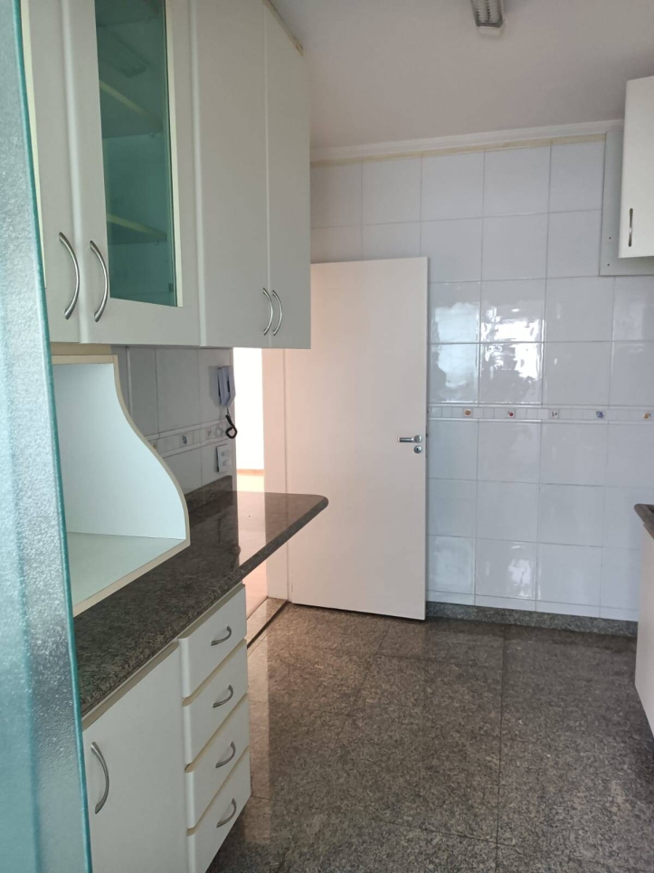 Apartamento à venda com 2 quartos, 71m² - Foto 8