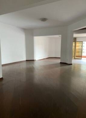 Apartamento à venda com 5 quartos, 325m² - Foto 3