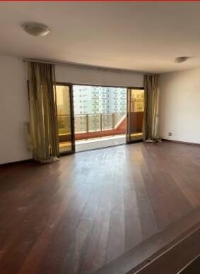 Apartamento à venda com 5 quartos, 325m² - Foto 2