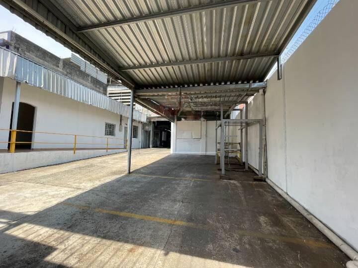 Depósito-Galpão-Armazém à venda, 684m² - Foto 8