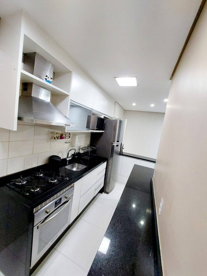 Apartamento à venda com 3 quartos, 82m² - Foto 18