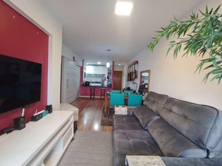 Apartamento à venda com 2 quartos, 70m² - Foto 7