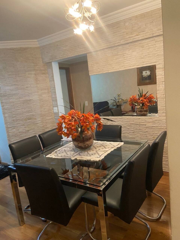 Apartamento à venda com 2 quartos, 70m² - Foto 6