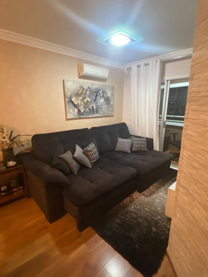 Apartamento à venda com 2 quartos, 70m² - Foto 3