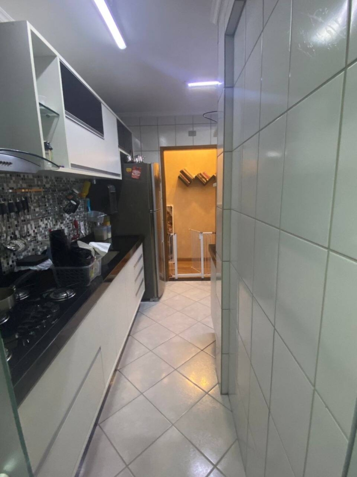 Apartamento à venda com 2 quartos, 70m² - Foto 8