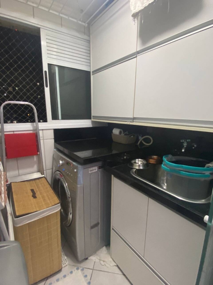 Apartamento à venda com 2 quartos, 70m² - Foto 12