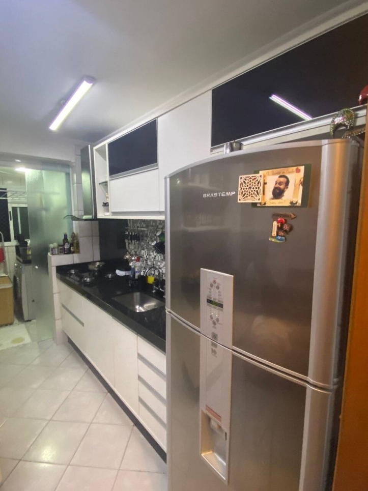 Apartamento à venda com 2 quartos, 70m² - Foto 9