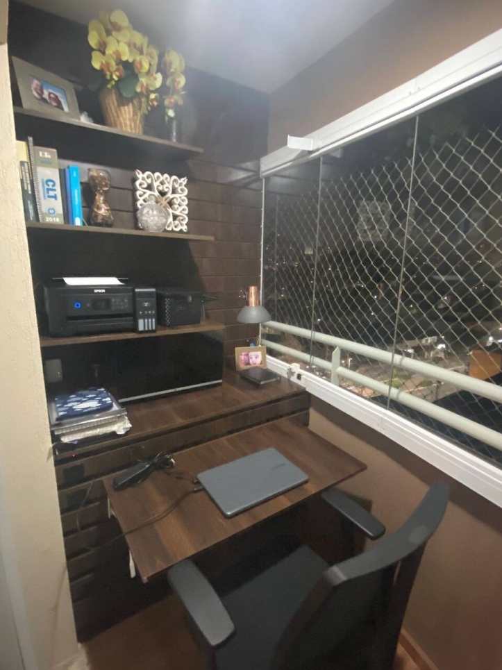 Apartamento à venda com 2 quartos, 70m² - Foto 1