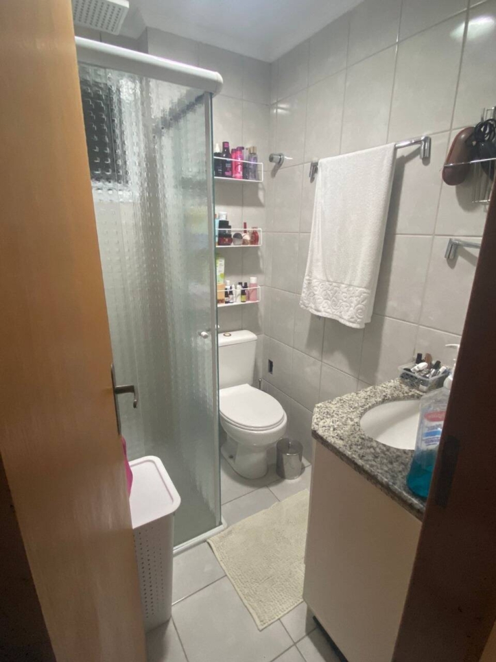 Apartamento à venda com 2 quartos, 70m² - Foto 18