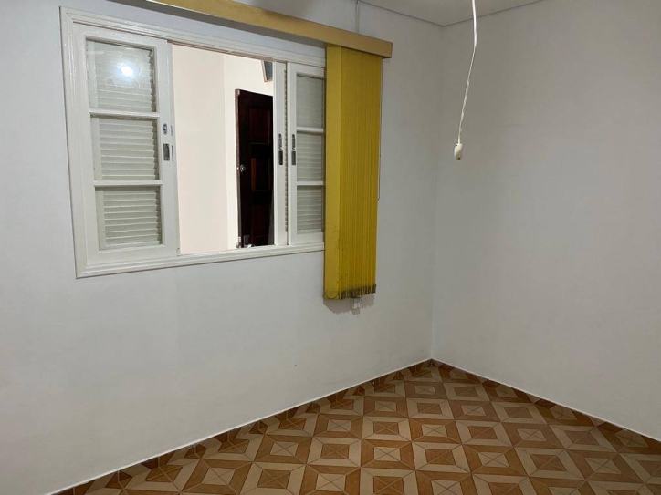 Casa à venda com 3 quartos, 148m² - Foto 4