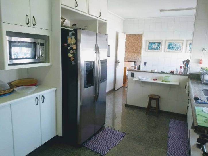 Apartamento para alugar com 4 quartos, 272m² - Foto 8