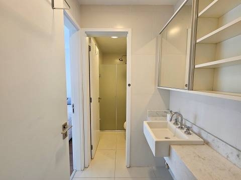 Apartamento para alugar com 1 quarto, 56m² - Foto 14