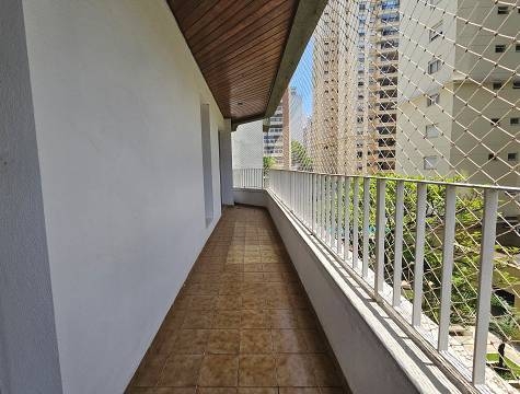 Apartamento para alugar com 4 quartos, 208m² - Foto 3