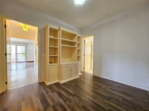 Apartamento para alugar com 4 quartos, 208m² - Foto 13