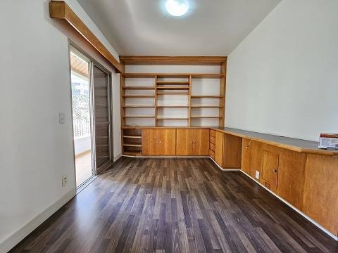 Apartamento para alugar com 4 quartos, 208m² - Foto 15