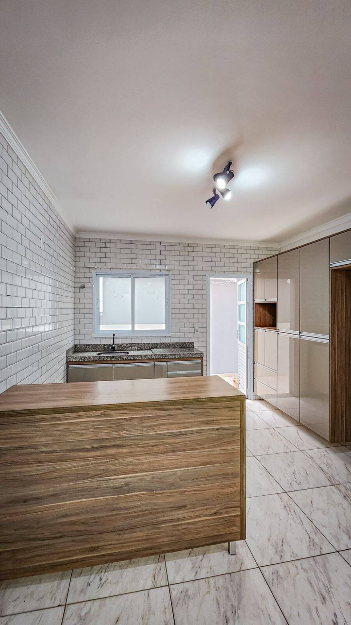 Apartamento à venda com 3 quartos, 80m² - Foto 3