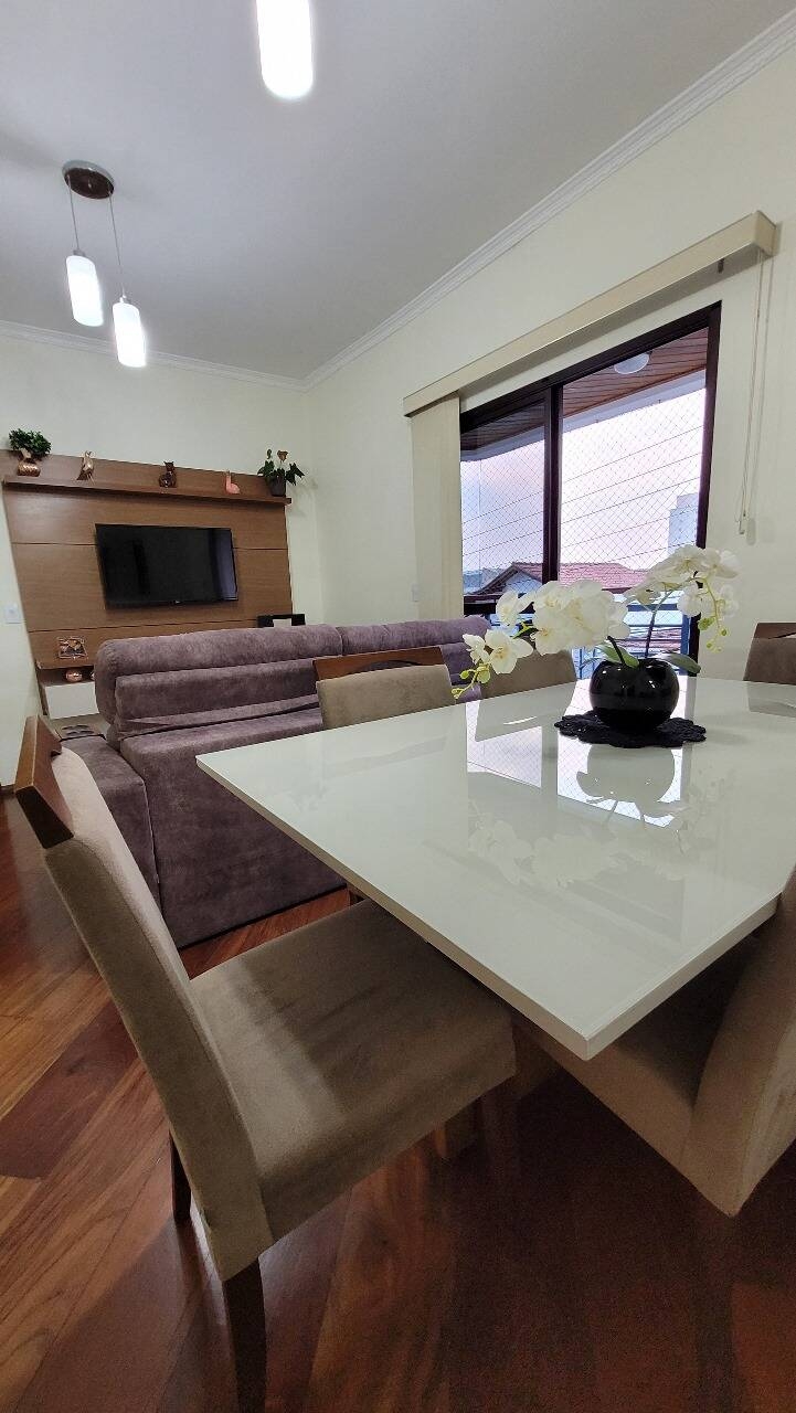 Apartamento à venda com 2 quartos, 74m² - Foto 3