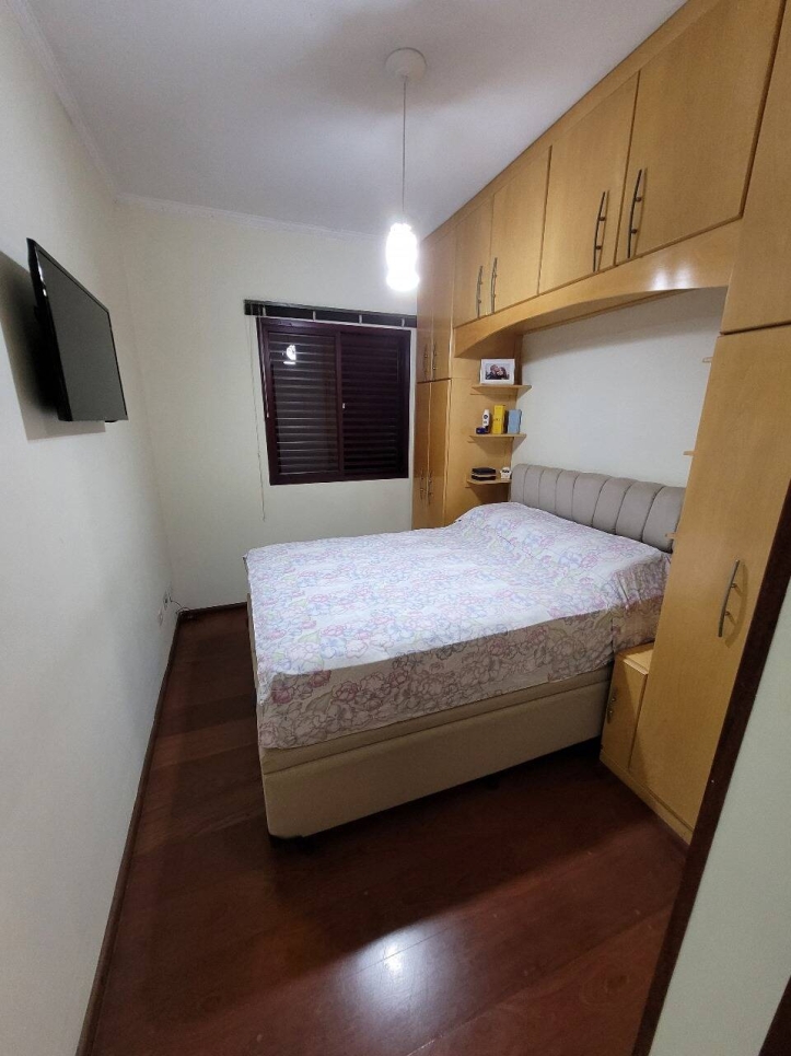 Apartamento à venda com 2 quartos, 74m² - Foto 8