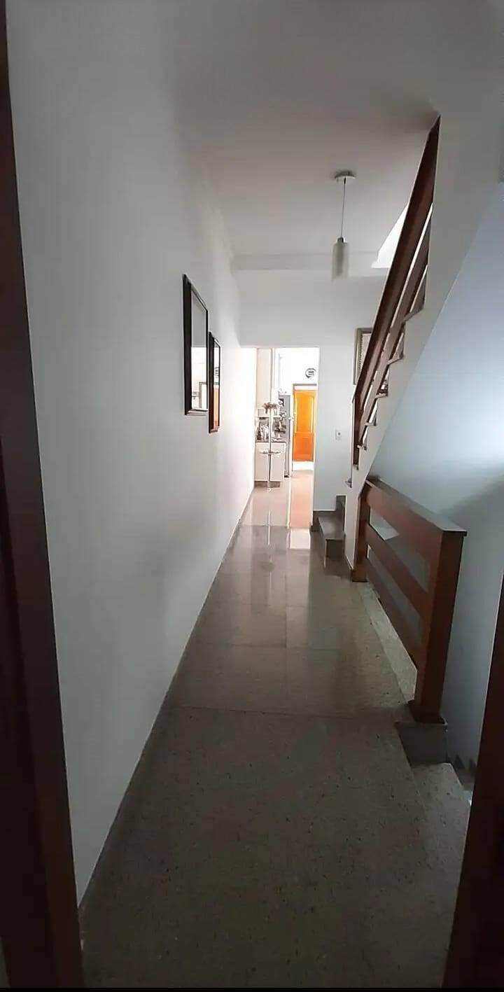 Sobrado à venda com 3 quartos, 236m² - Foto 6