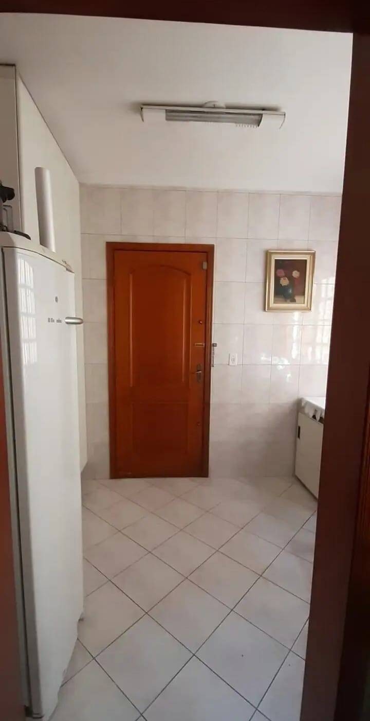 Sobrado à venda com 3 quartos, 236m² - Foto 13